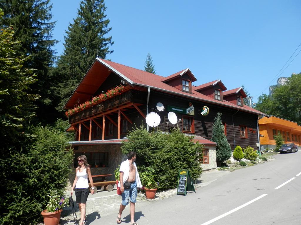 Penzion Starek Hotel Terchova Bagian luar foto